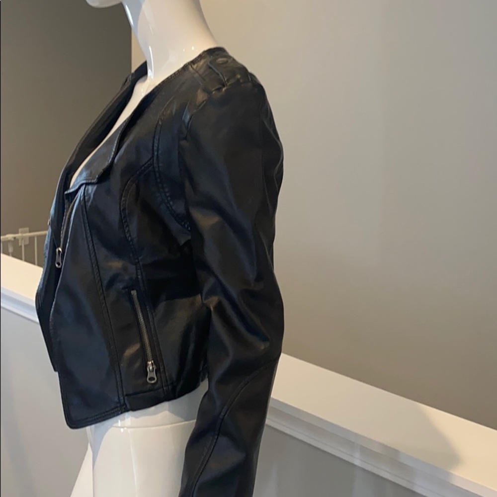 Jacket - Picture 3 of 4